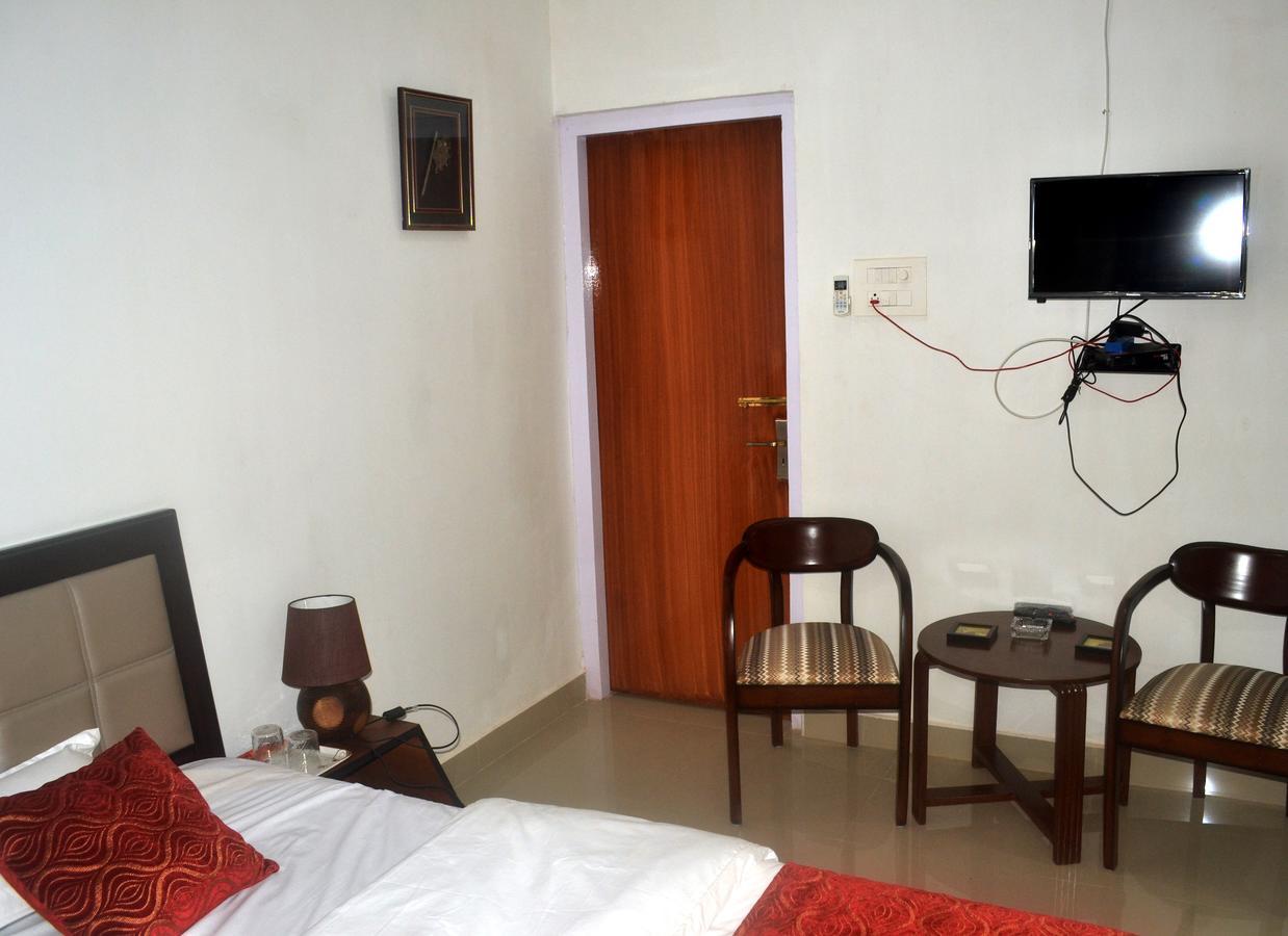 Dream Homestay Guwahati Exteriör bild