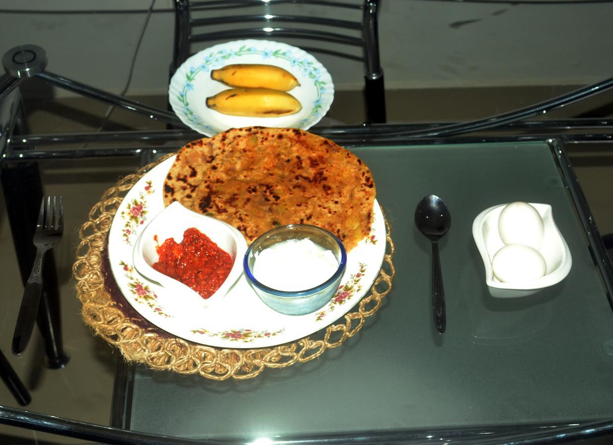 Dream Homestay Guwahati Exteriör bild