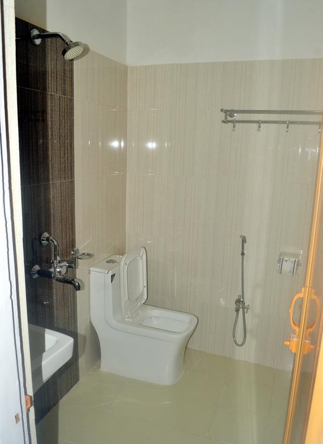 Dream Homestay Guwahati Exteriör bild